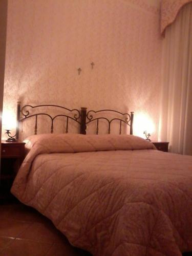B&B Michael Monte SantʼAngelo Buitenkant foto