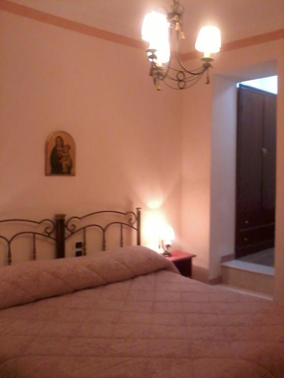 B&B Michael Monte SantʼAngelo Buitenkant foto